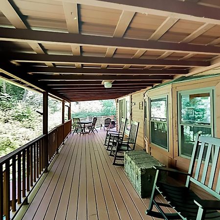 River Song Gerton Ngoại thất bức ảnh